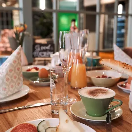 Kolpinghaus אכסניה *