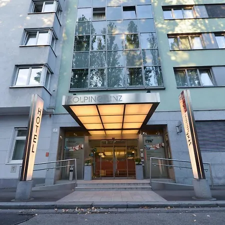 Kolpinghaus Ostello *